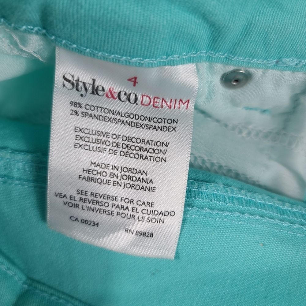 Style & Co. Denim Turquoise Capris - Picture 7 of 8